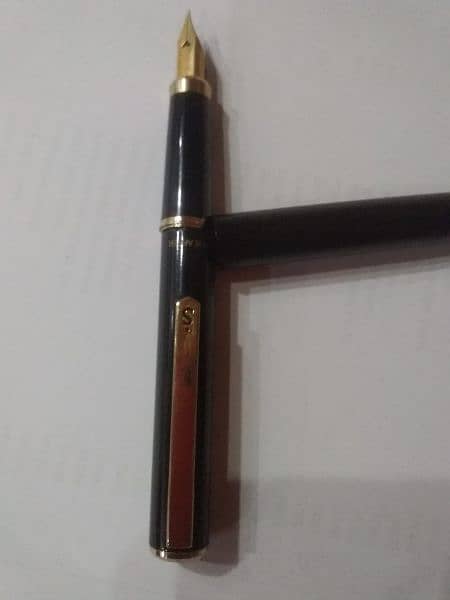 Sheaffer Fountain pen Black with gold tone made in japan 9