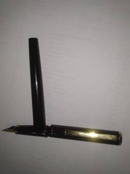 Sheaffer Fountain pen Black with gold tone made in japan 12