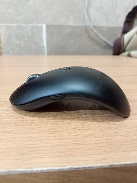 Logitech Wireless keyboard Mouse Combo 8