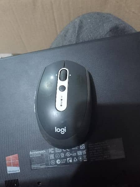 Logitech Wireless keyboard Mouse Combo 9