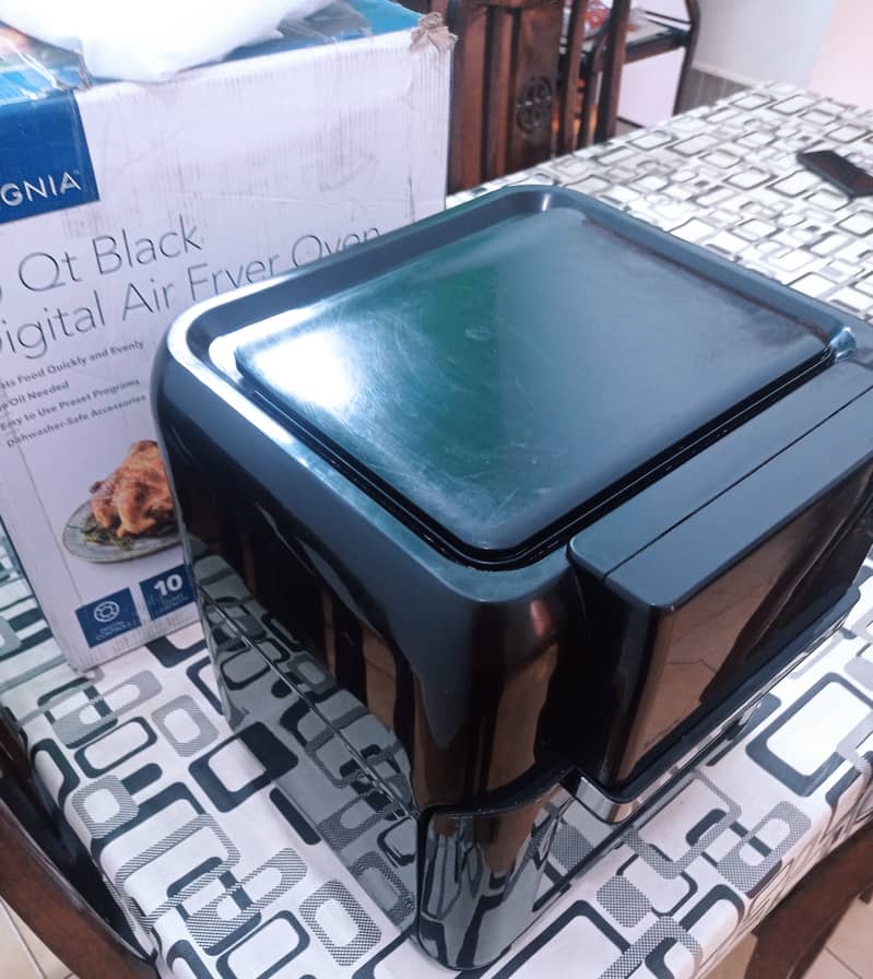 Insignia 10QT Black Digital Air Fryer Oven 9