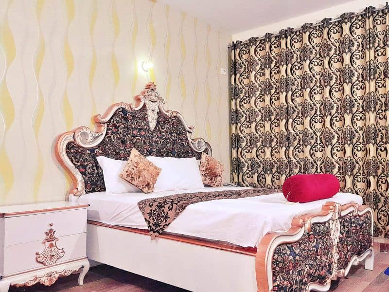 GUEST HOUSE AVIELEBL  IN LAHORE FAISAL TOWN . 17