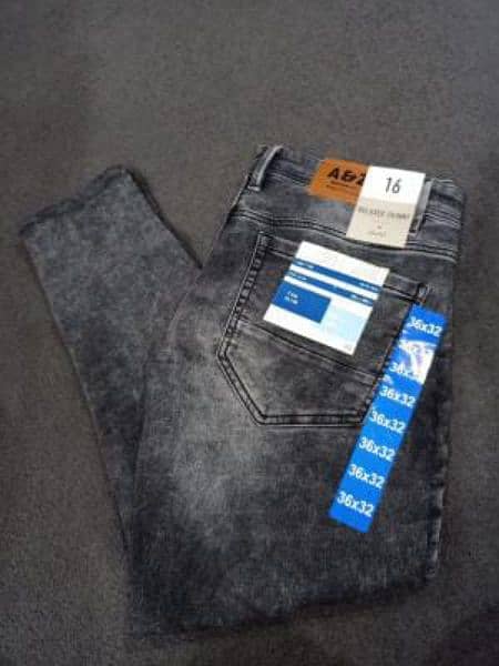 men jeans lot available All size available 28 to 40 17