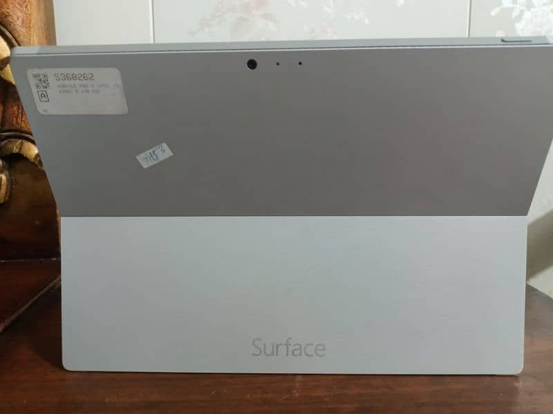 Microsoft Surface i5 4th generation, 4 GB ram, 128 GB. 
. 2