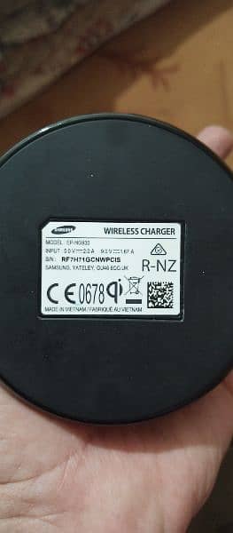 Samsung wireless Fast charger. 1
