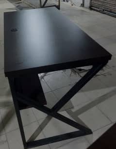 Computer table/study table