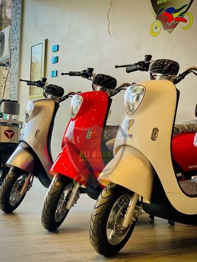 EV Scooty Ladies Scooty Male Scooter Metro m6 Electric scooty Scooter