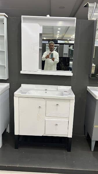 Brand new vanity and accessories. 14