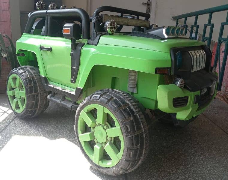 Kids Jeep, Battery Expire, Charger available 1