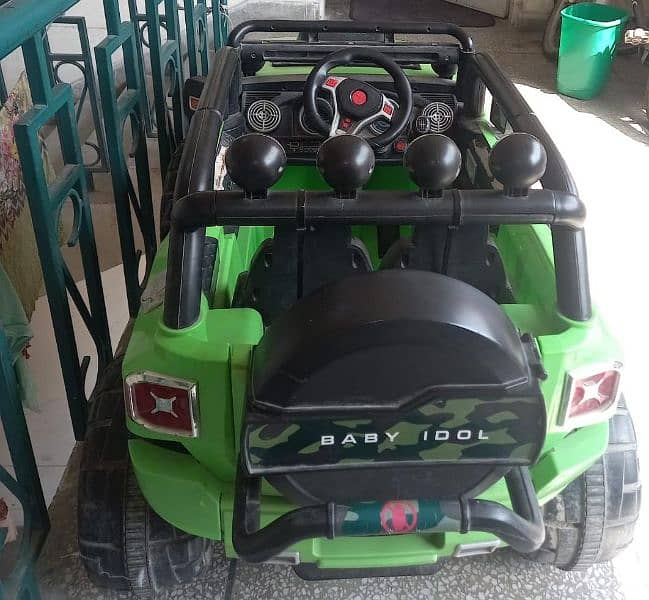 Kids Jeep, Battery Expire, Charger available 4