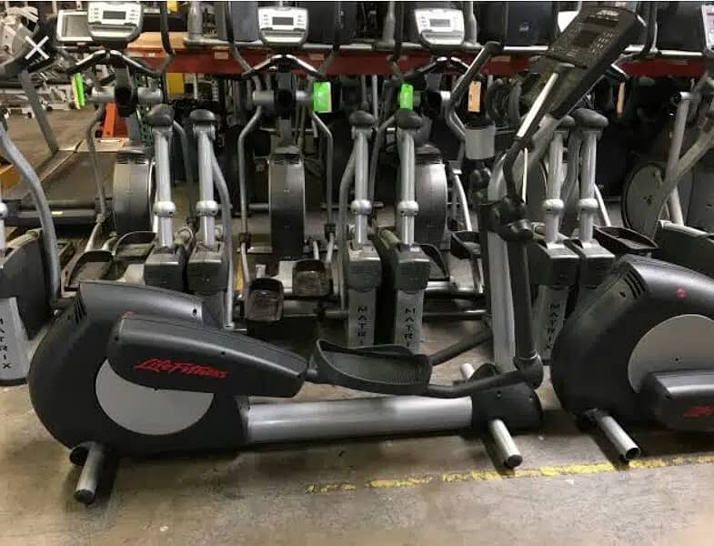 (DHALh) USA Treadmills Ellipticals & Bikes 6