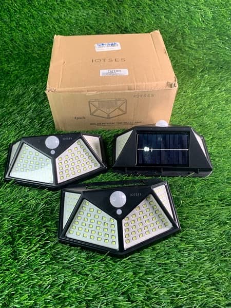 imported out door solar light 3