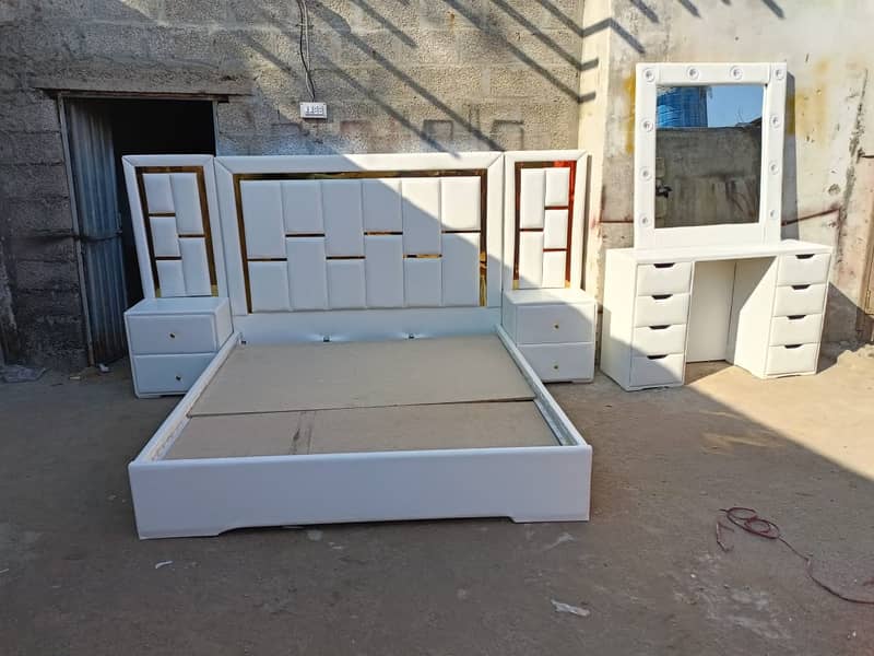 Branded Double Bed/Single Bed Side Table/Dressing/King size Bed 3