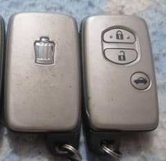 Toyota v8 2004 model remote available