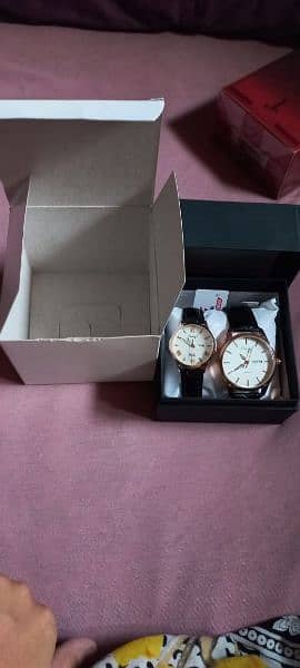 couple watch 0