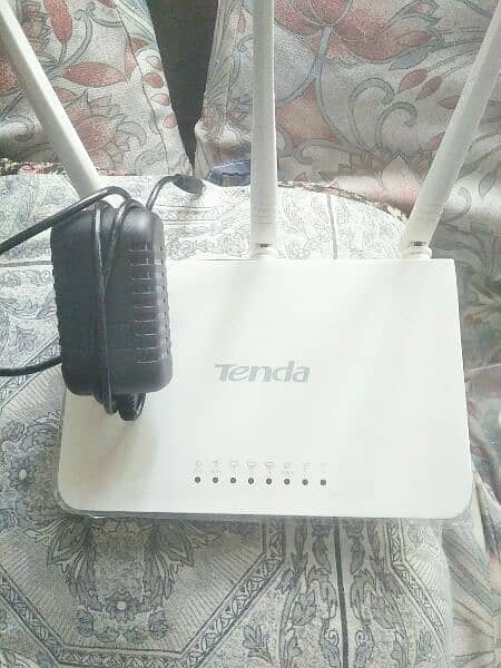 Tenda Router 1