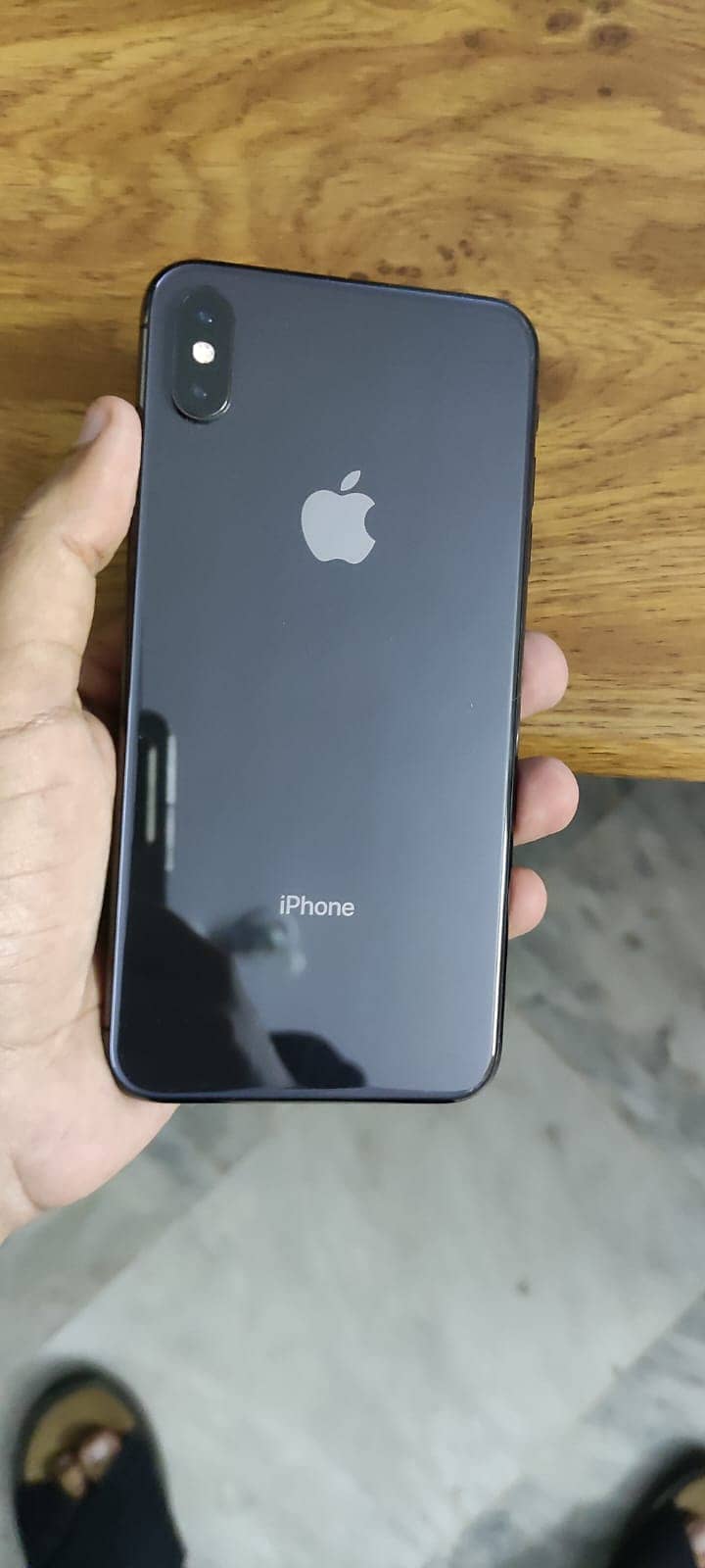 Iphone Xs Max 64gb Non PTA (With Accessories) 0