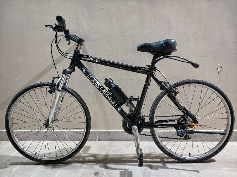 Hybrid bike 0