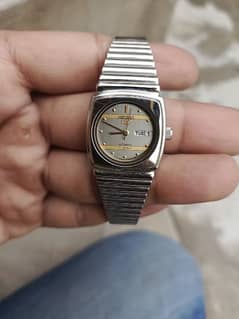 Branded watch for women 0