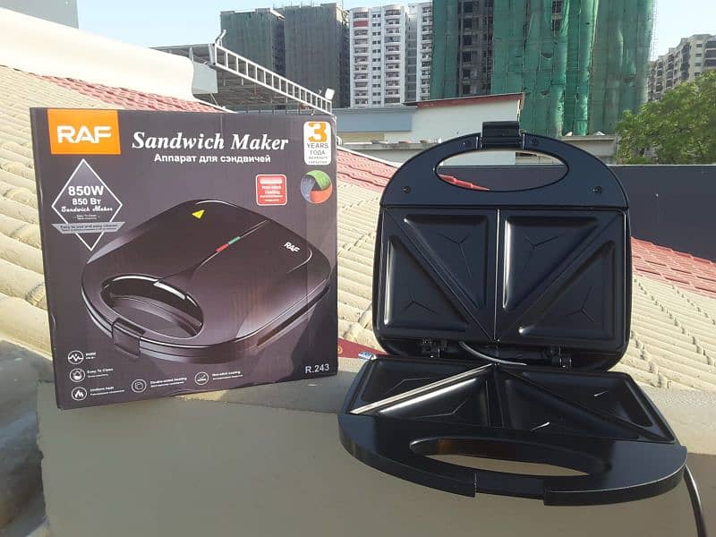 Sandwich Maker 3 year warranty 0