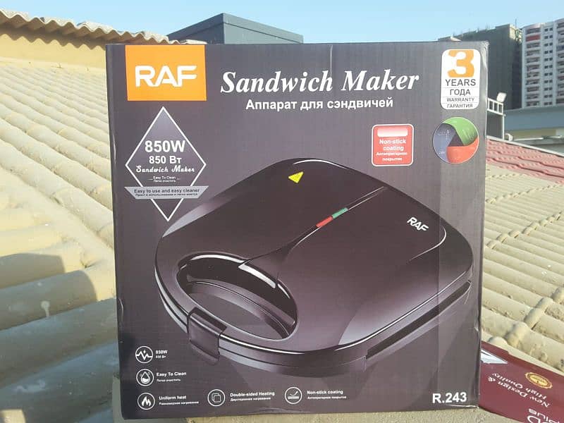 Sandwich Maker 3 year warranty 9