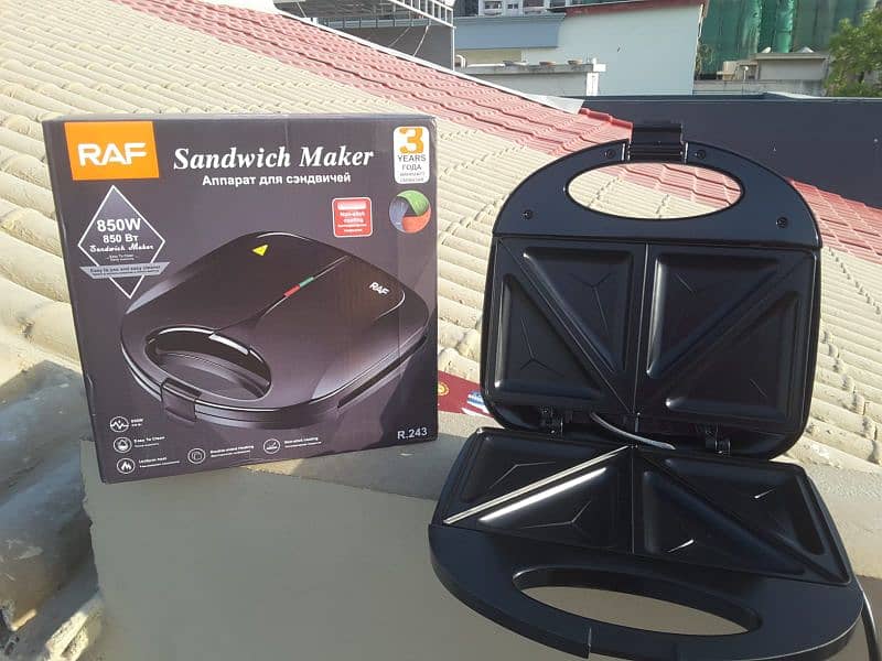 Sandwich Maker 3 year warranty 11