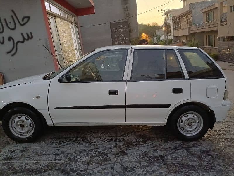 suzuki cultus 2015 model white 1