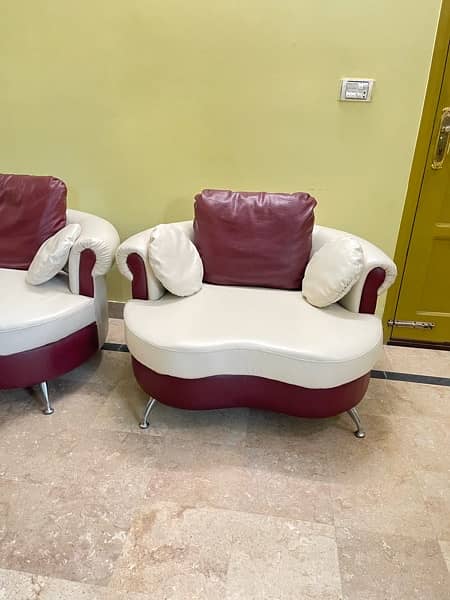 Leather Sofa Set 5 Seater good Condition 2
