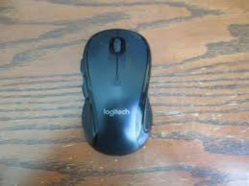 Logitech M720 Triathalon Multi-Device Wireless Mouse 7