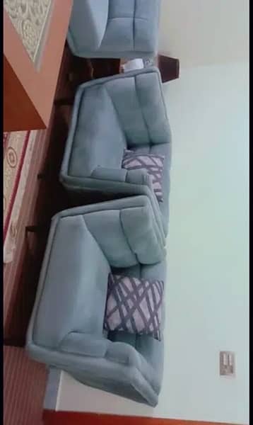 new sofa set only 2 months used 2