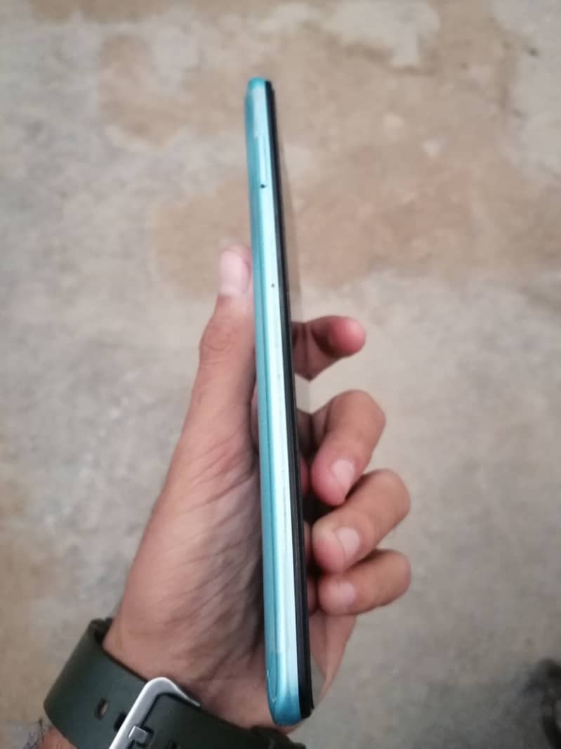 Infinix Hot 11 play 4/64 In Good Condition 2