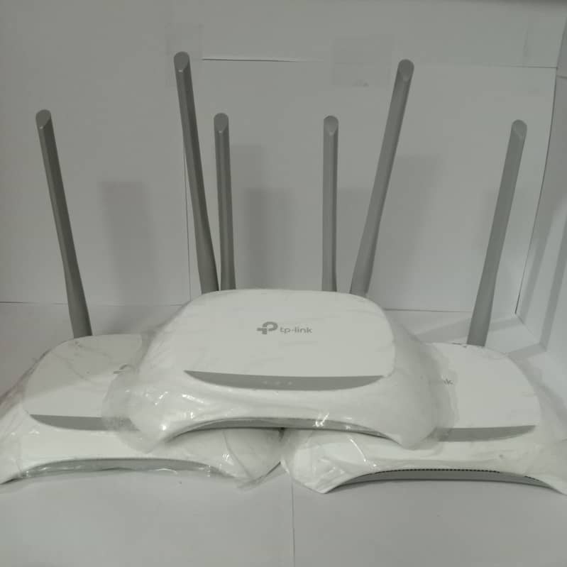 WiFi 6 Ruoter Faibr Android tv box All series avail 6