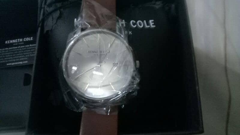 KENNETH COLE ORIGINAL 5