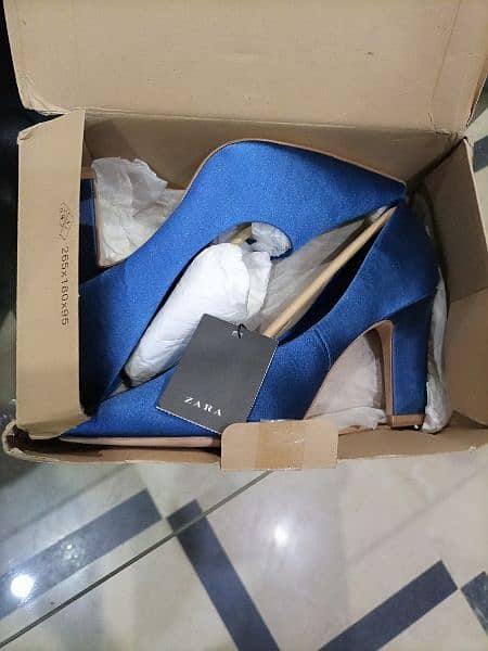 Zara's basic heels. 38 size 1