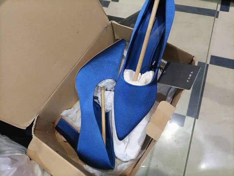 Zara's basic heels. 38 size 3