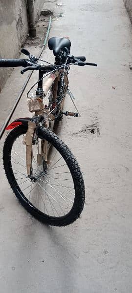 Giant 26 Inch Cycle ( price Slightly Negotiable) 5