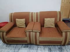 Good Condition Sofa set 2+1+1