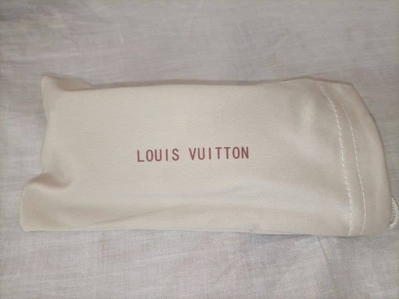 Louis Vuitton VV Black Sunglasses 6
