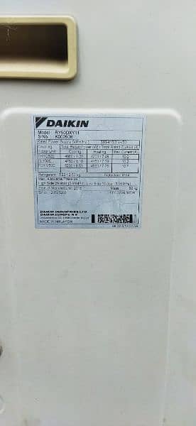 Duct A/C Daikin 5hp 3