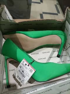Zara's basic heels. 38 size green new