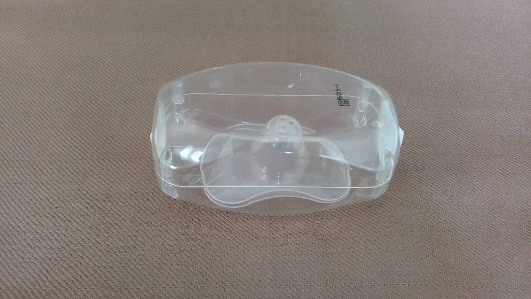 Philips Avent Nipple Shield Protectors for Baby Feeding 1