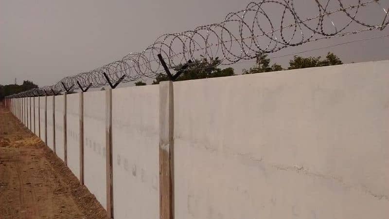 Razor Wire | Chain Link Fence | Hesco Bag | Weld Mesh | Barbed Wire 4