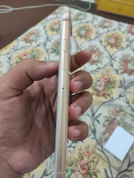 iphone 8 plus 64 gb pta approved 1