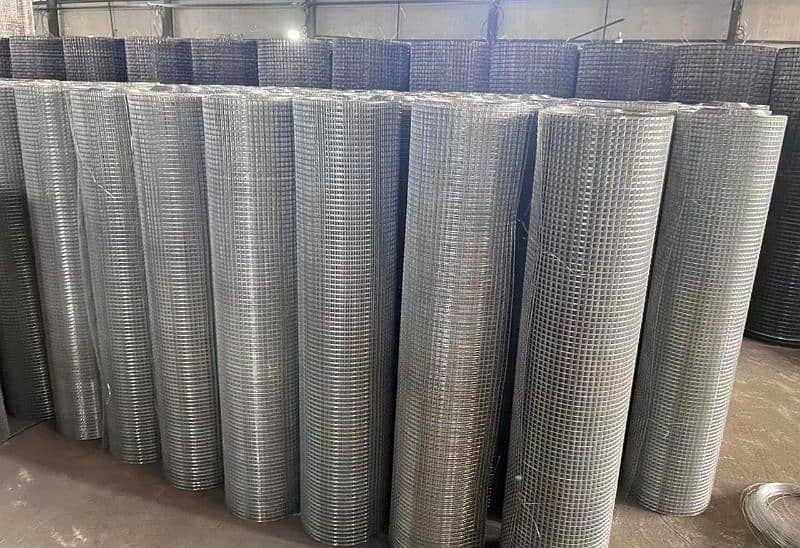 Razor Wire / Chain Link Fence / Hesco Bag / Weld Mesh / Barbed Wire 9