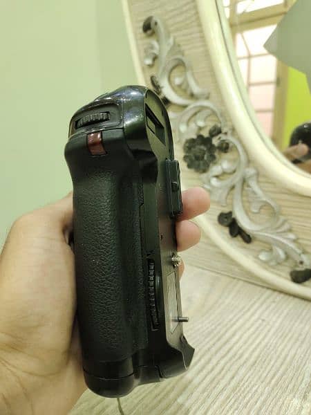 Nikon D800 / D800E Battery Grip MB-D12 Battery Holder 10