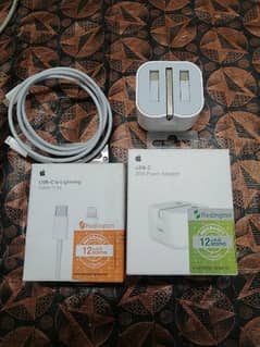 Iphone 20W 3 pin adapter and lightning cable - 0,3,2,1,4,2,4,0,8,8,1 0