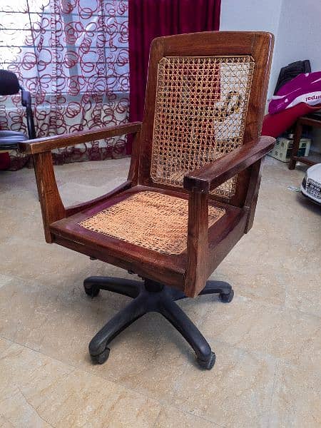 High Quality comefortable wooden office chair 0