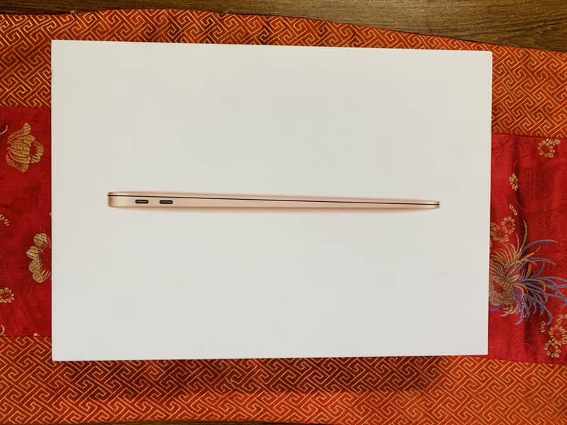 Apple M1 Macbook Air 4