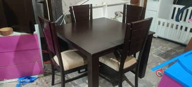 solidwooden diningtable available in with moneyback guarantee 0