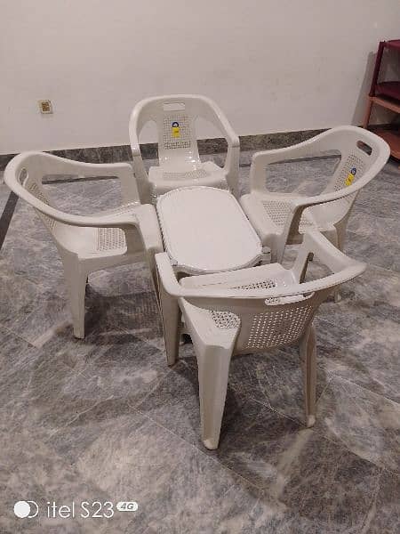 Plastic chairs and table set 4+1 ( Maroon, Off white, Grey, Peach) 3